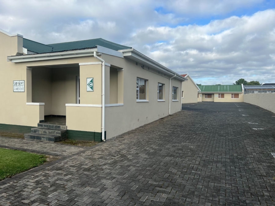 Commercial Property for Sale in Vincent Eastern Cape